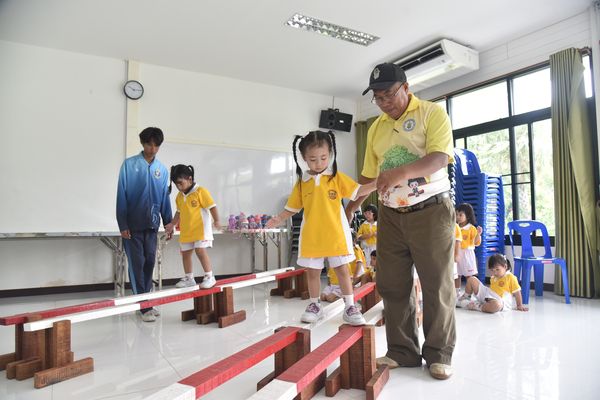 โรงเรียนปรีชานุศาสน์